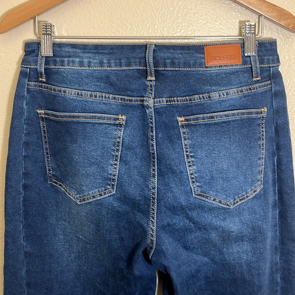 Sidefeel Classic Blue Raw Hem Jeans - Picture 5 of 9